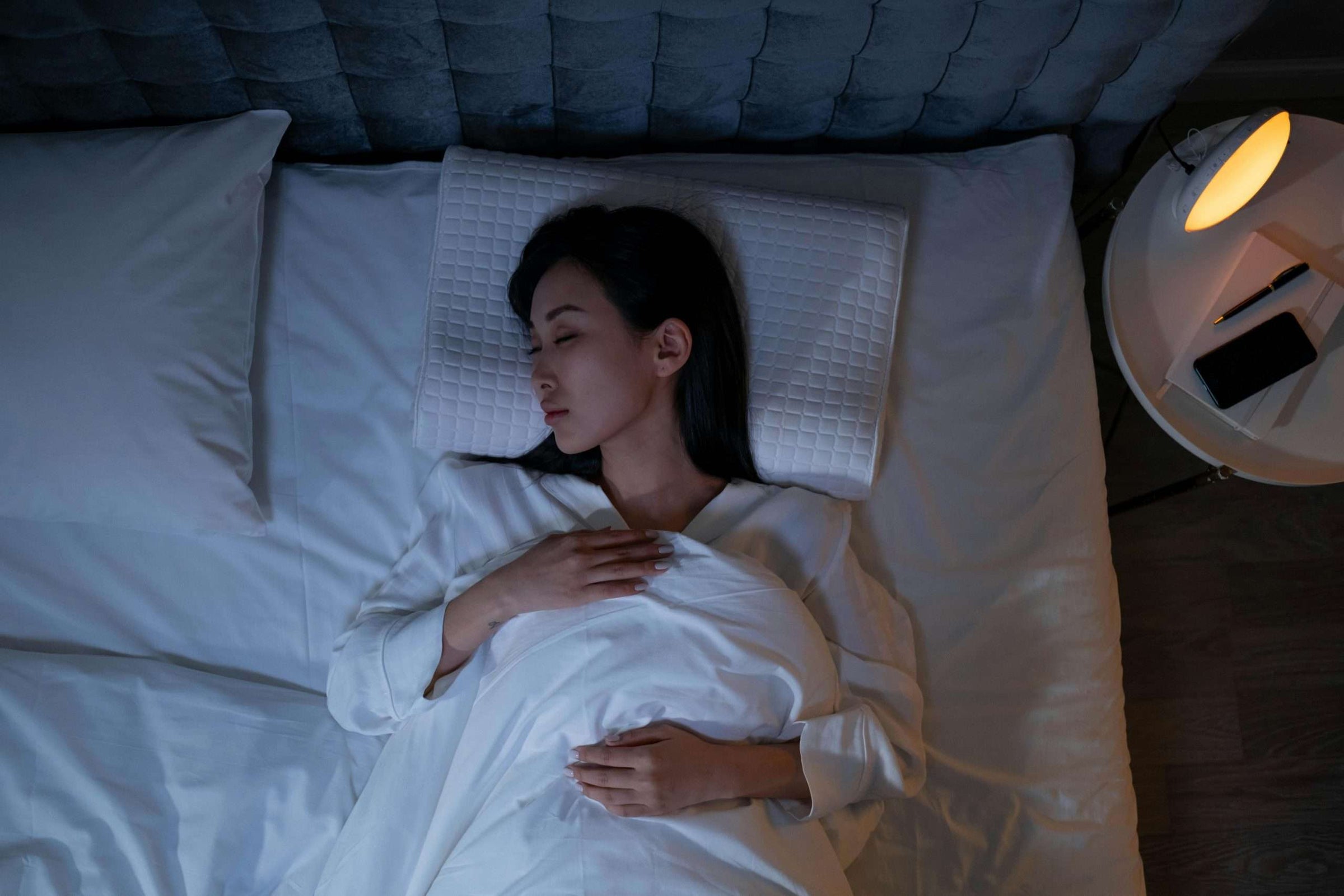 Sommeil et digestion : combien de temps attendre avant de dormir ?