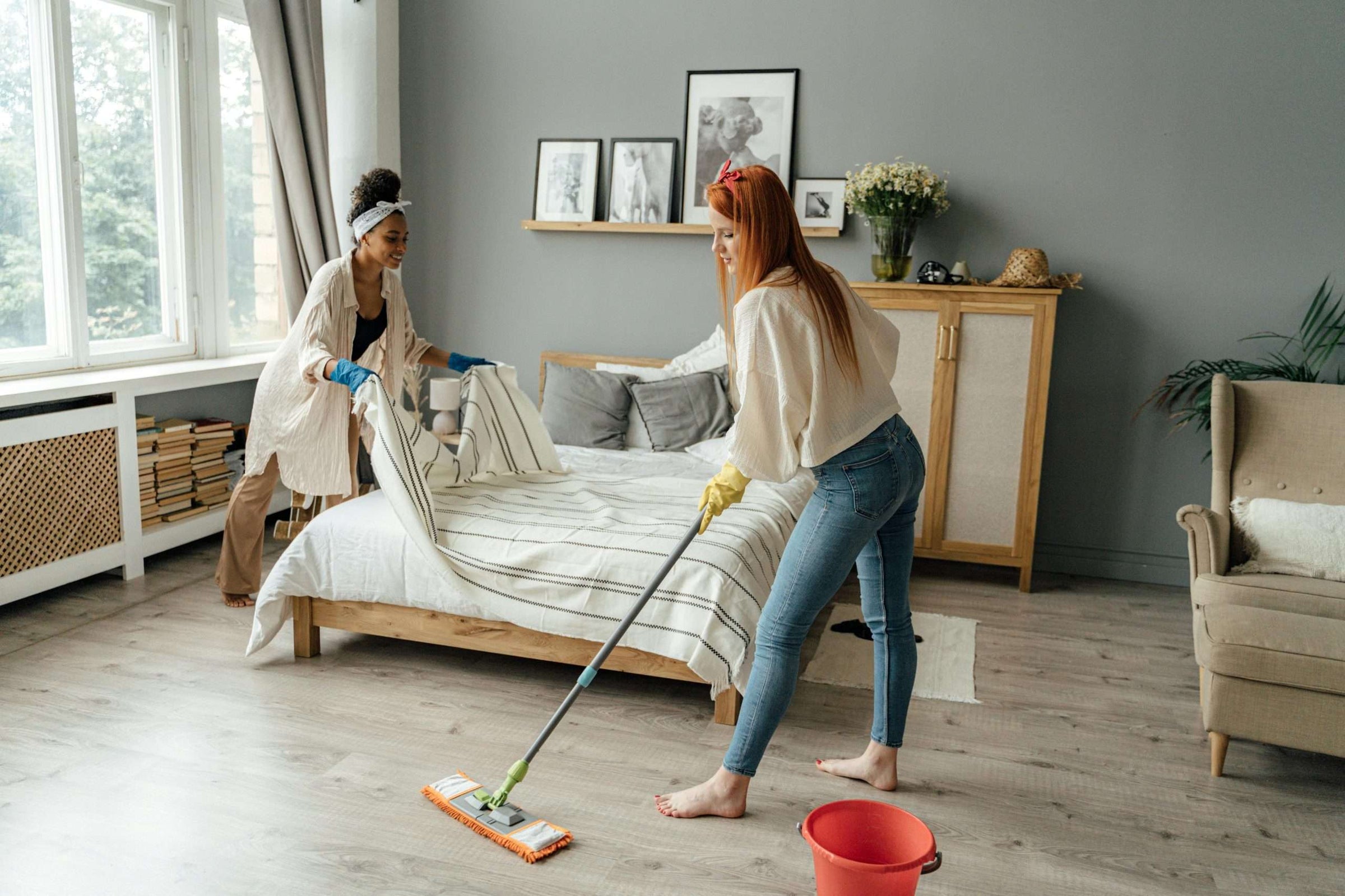 Comment nettoyer un matelas taché ? Nos astuces infaillibles !